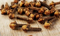 Clove a effective remedy for pimples